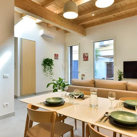 Oasi Piceni - With Private Terrace アパート ローマ